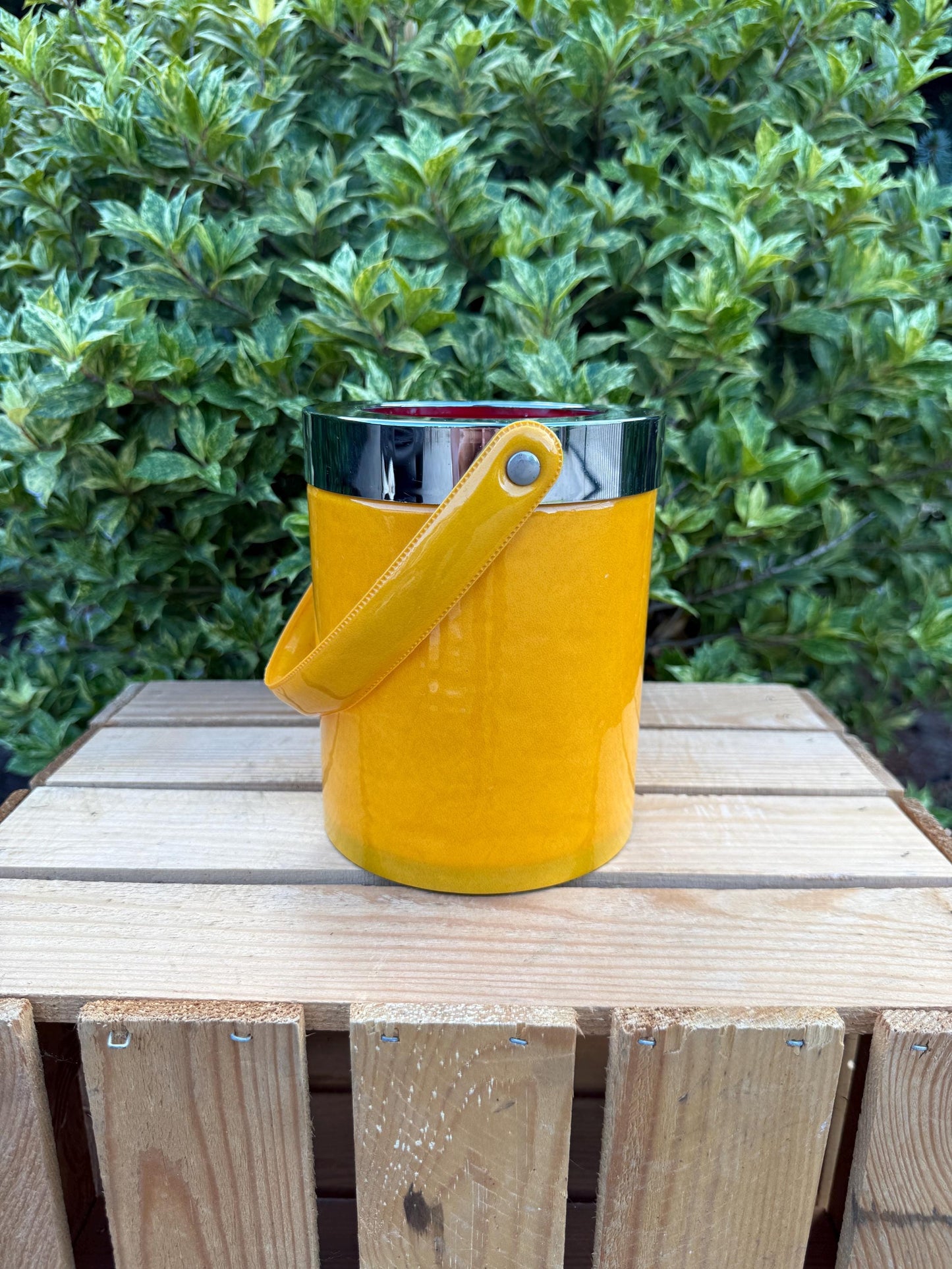 Small Vintage Yellow Ice Bucket With Handle, Red Interior Barware Container, Mid Century Drink Cooler, Retro Cocktail Party Bar Accessory