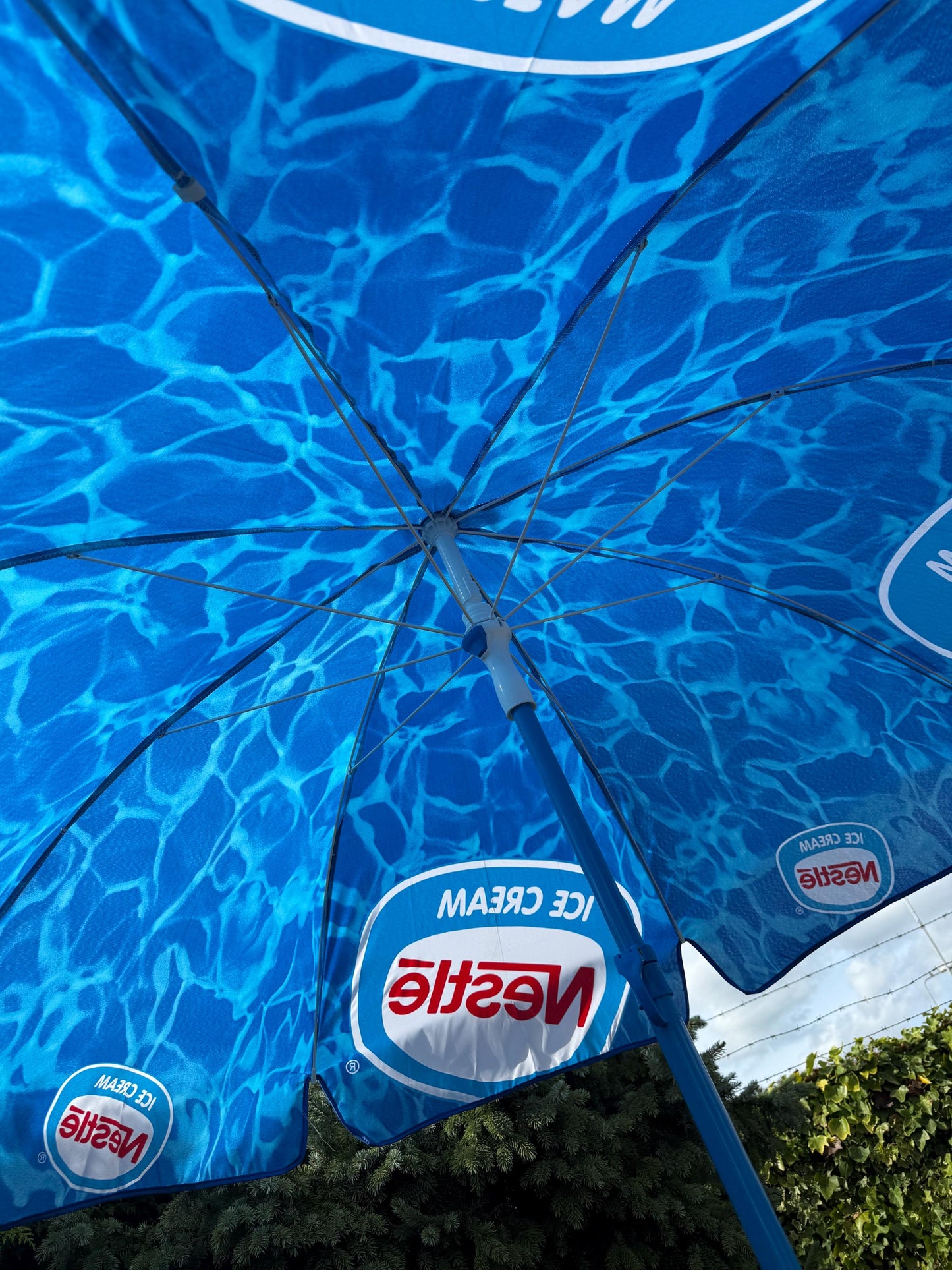 Vintage Nestlé Ice Cream Umbrella, Blue Advertising Parasol, Retro Patio Umbrella, Terrace Umbrella, Beach Umbrella 1990s