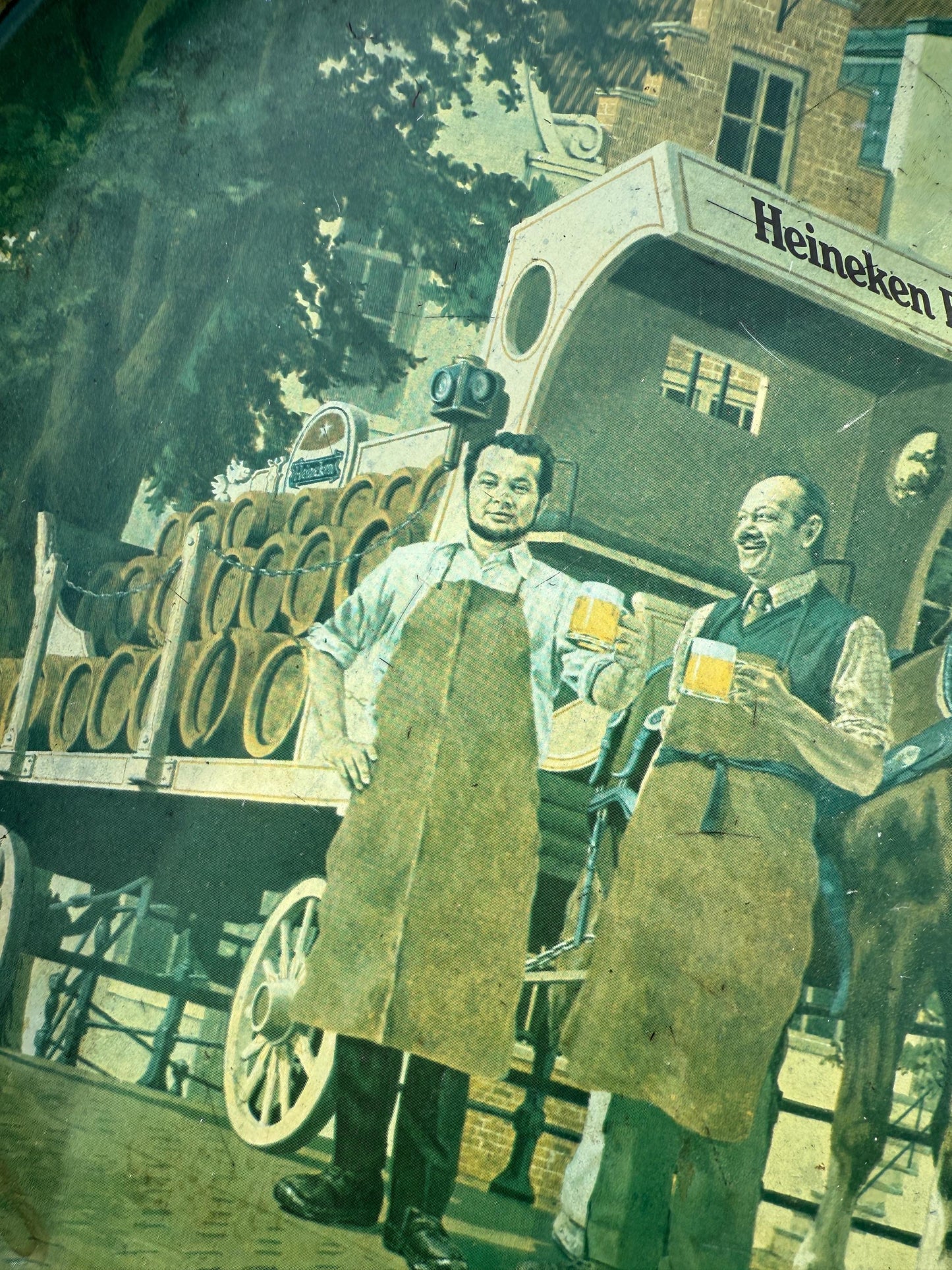 Vintage Heineken Metal Serving Tray, Round Beer Tray with Horse-Drawn Barrel Carriage, Breweriana Barware, Collectible Beer Memorabilia