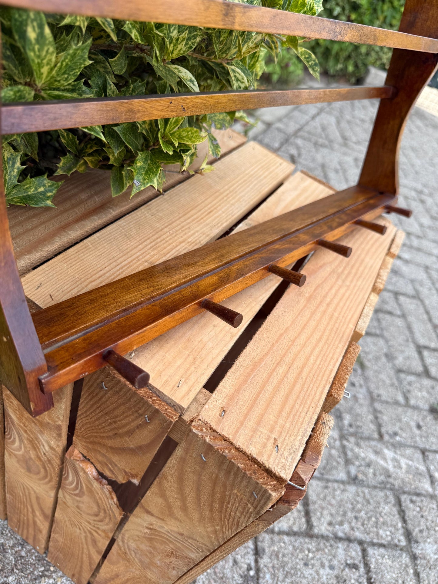 Vintage Wooden Wall Rack, Mug Holder with 6 Pegs, Spice Shelf, Plate Display, Rustic Kitchen Organizer, Farmhouse Hanging Storage