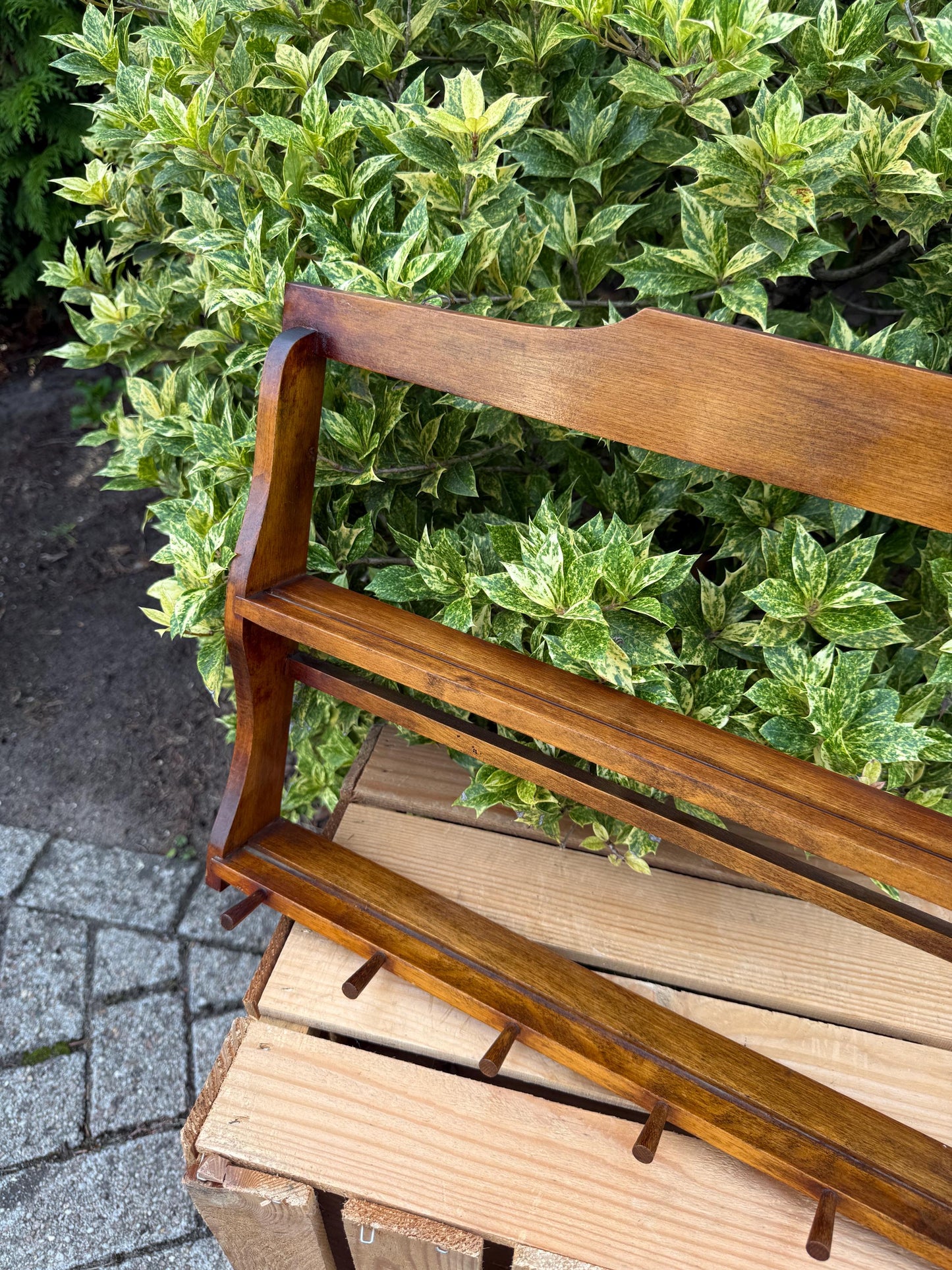 Vintage Wooden Wall Rack, Mug Holder with 6 Pegs, Spice Shelf, Plate Display, Rustic Kitchen Organizer, Farmhouse Hanging Storage