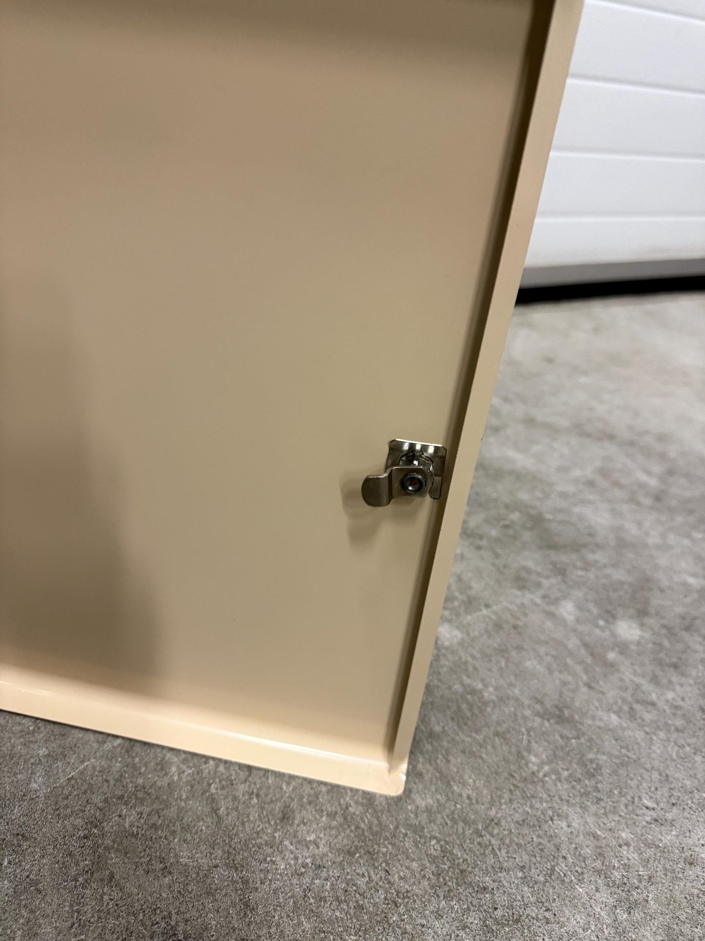 Vintage Beige Brown Brabantia Medicine Cabinet, Vintage Bathroom Cabinet, Medication First Aid Box, Metal Wall Cabinet, Seventies Bathroom