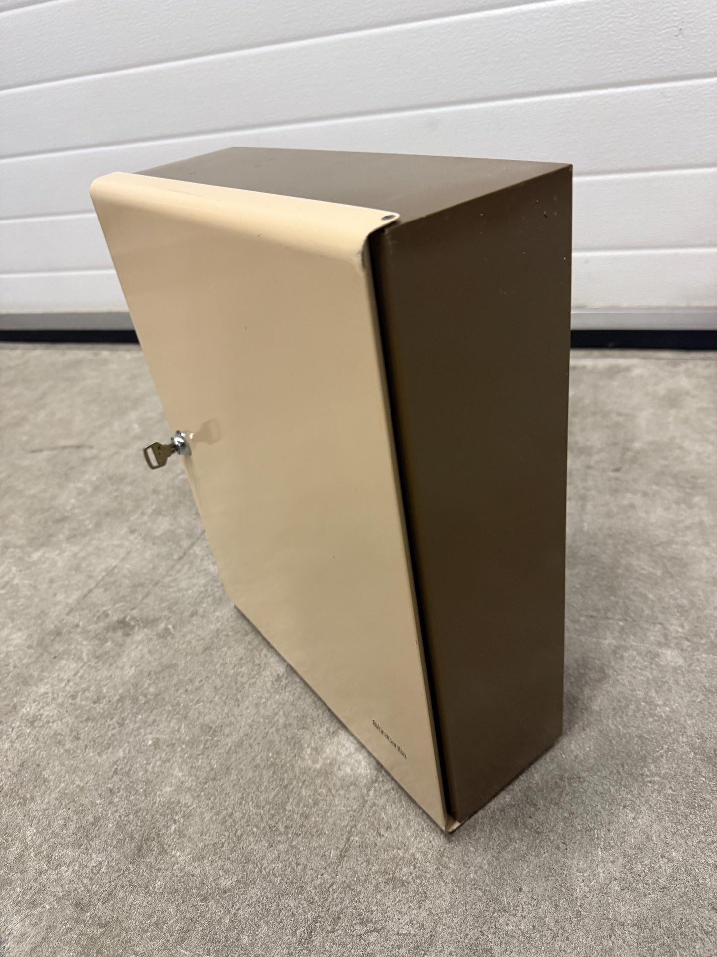 Vintage Beige Brown Brabantia Medicine Cabinet, Vintage Bathroom Cabinet, Medication First Aid Box, Metal Wall Cabinet, Seventies Bathroom