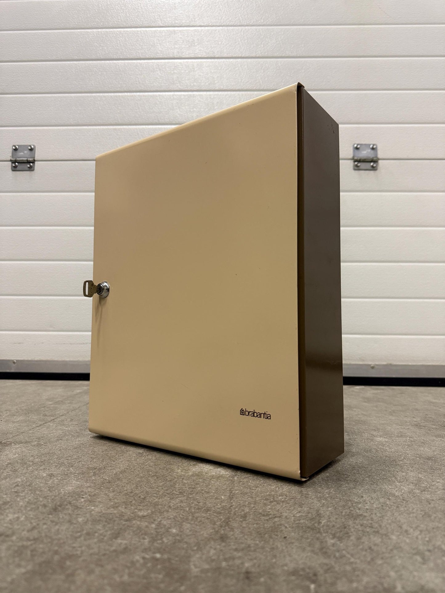 Vintage Beige Brown Brabantia Medicine Cabinet, Vintage Bathroom Cabinet, Medication First Aid Box, Metal Wall Cabinet, Seventies Bathroom