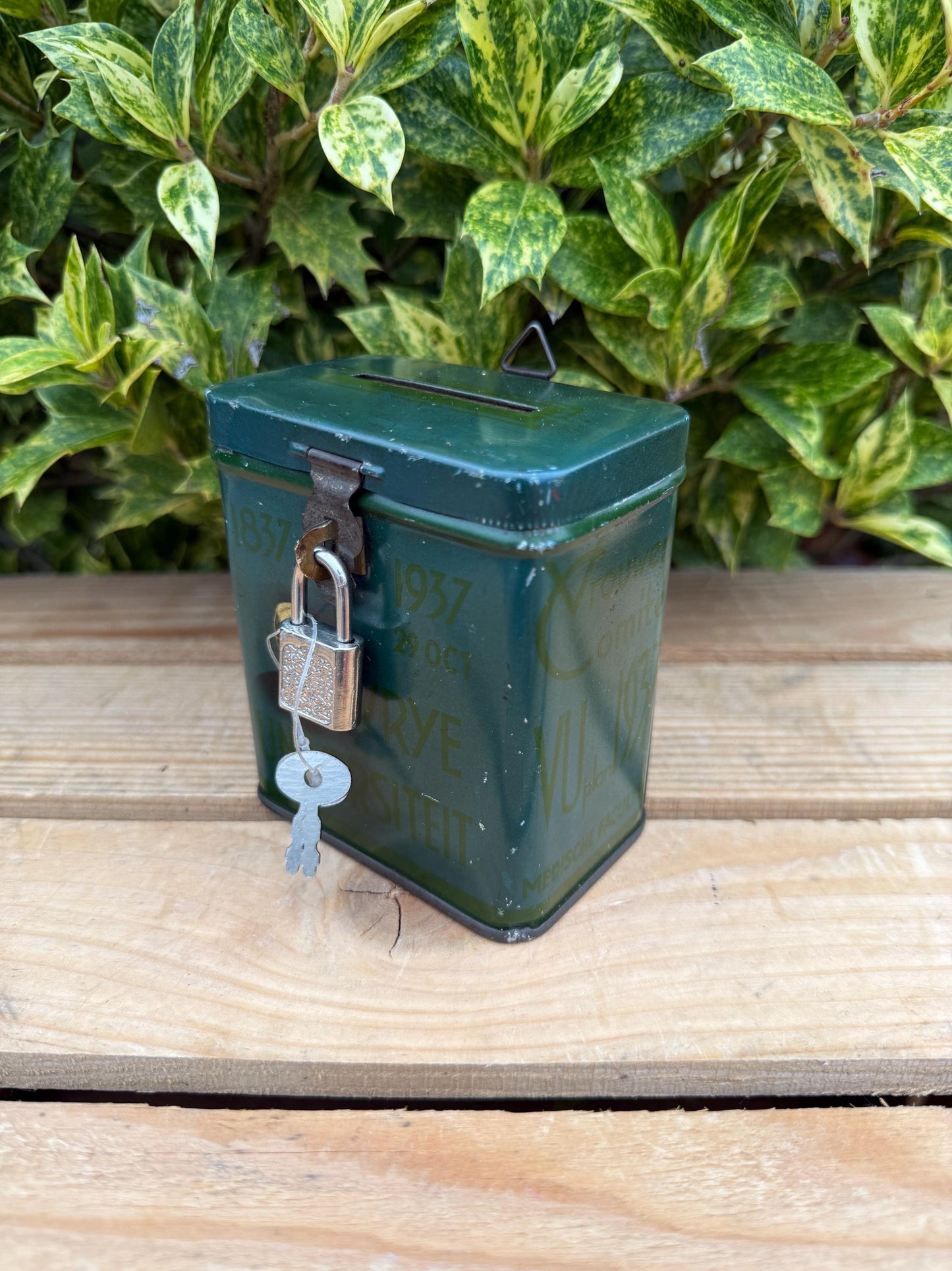 Vintage 1930s “Vrye Universiteit Donation Tin Box, Green Metal Collecte Bank With Lock And Keys, Wall Mount Charity Box, Dutch Collectible