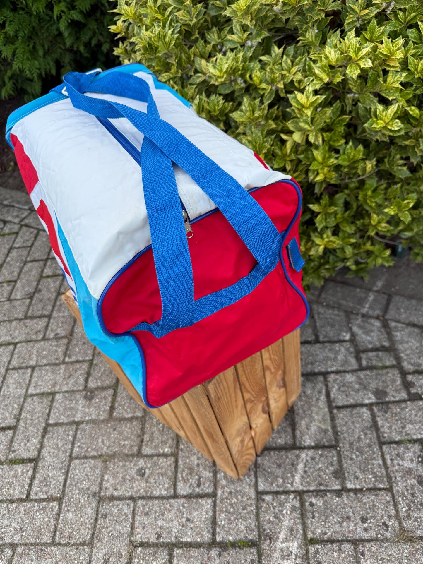Vintage Pepsi Duffel Bag, 1980s Sports Travel Bag, Red Blue White Logo Design, Collectible Soft Luggage, Retro Advertising Memorabilia