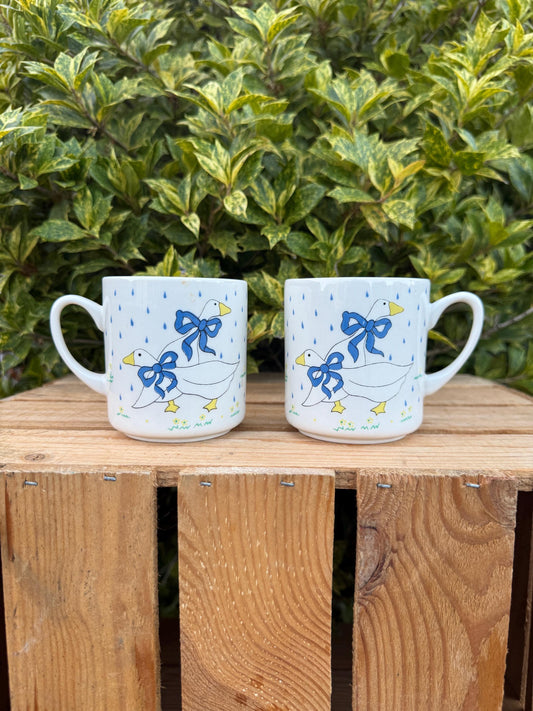 Vintage Goose Print Mug Set