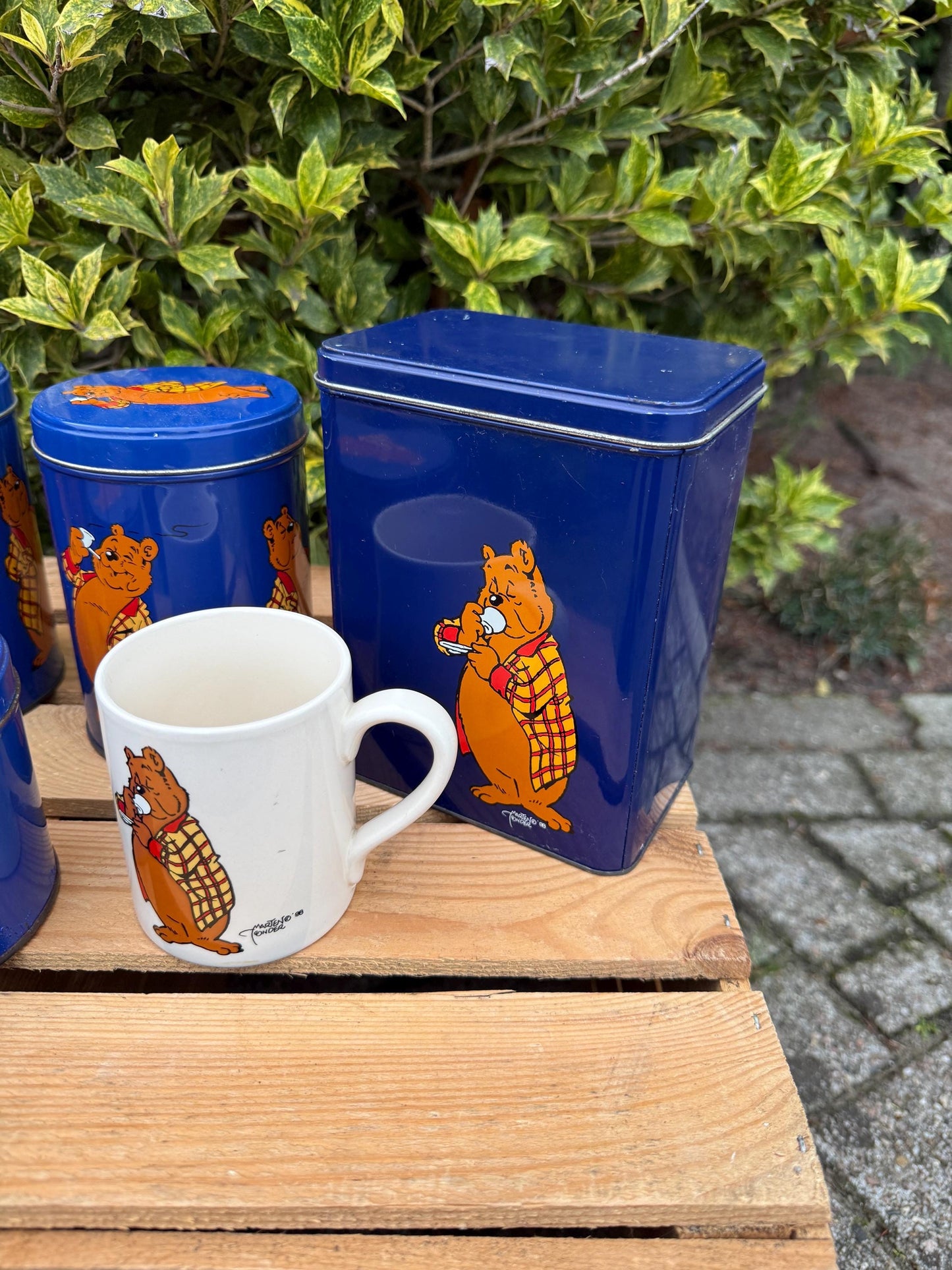 Vintage Olivier Bommel Tins And Mug