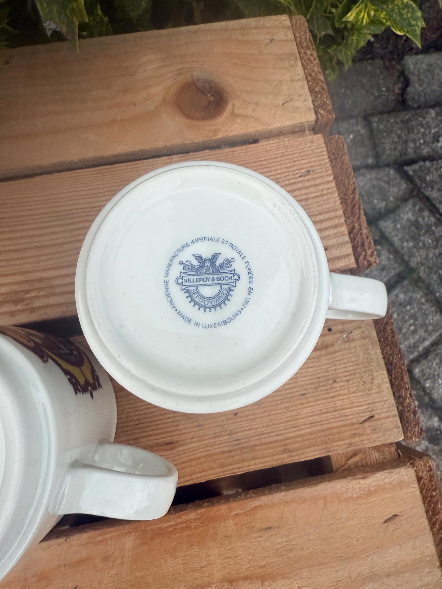 Vintage Dutch De Koffie Wordt Coffee Mugs
